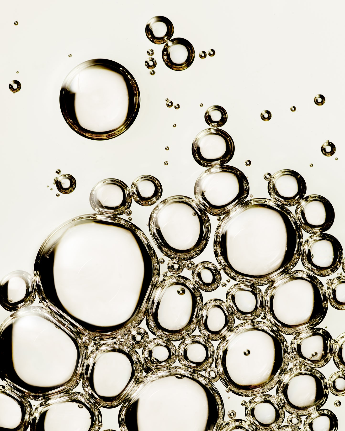 Close up of the Manasi 7 Botanical Body Oil 