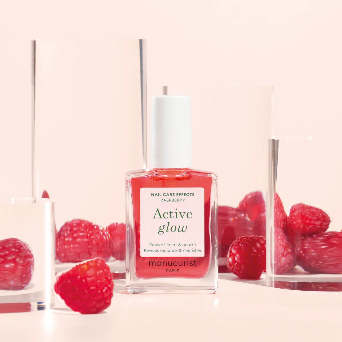 Manucurist Active Glow Raspberry – natural nail care polish with raspberry extract and mirror-shine finish.